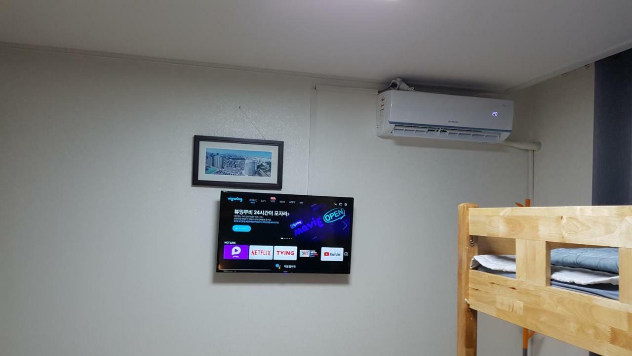 Buzz Guesthouse Incheon Bagian luar foto